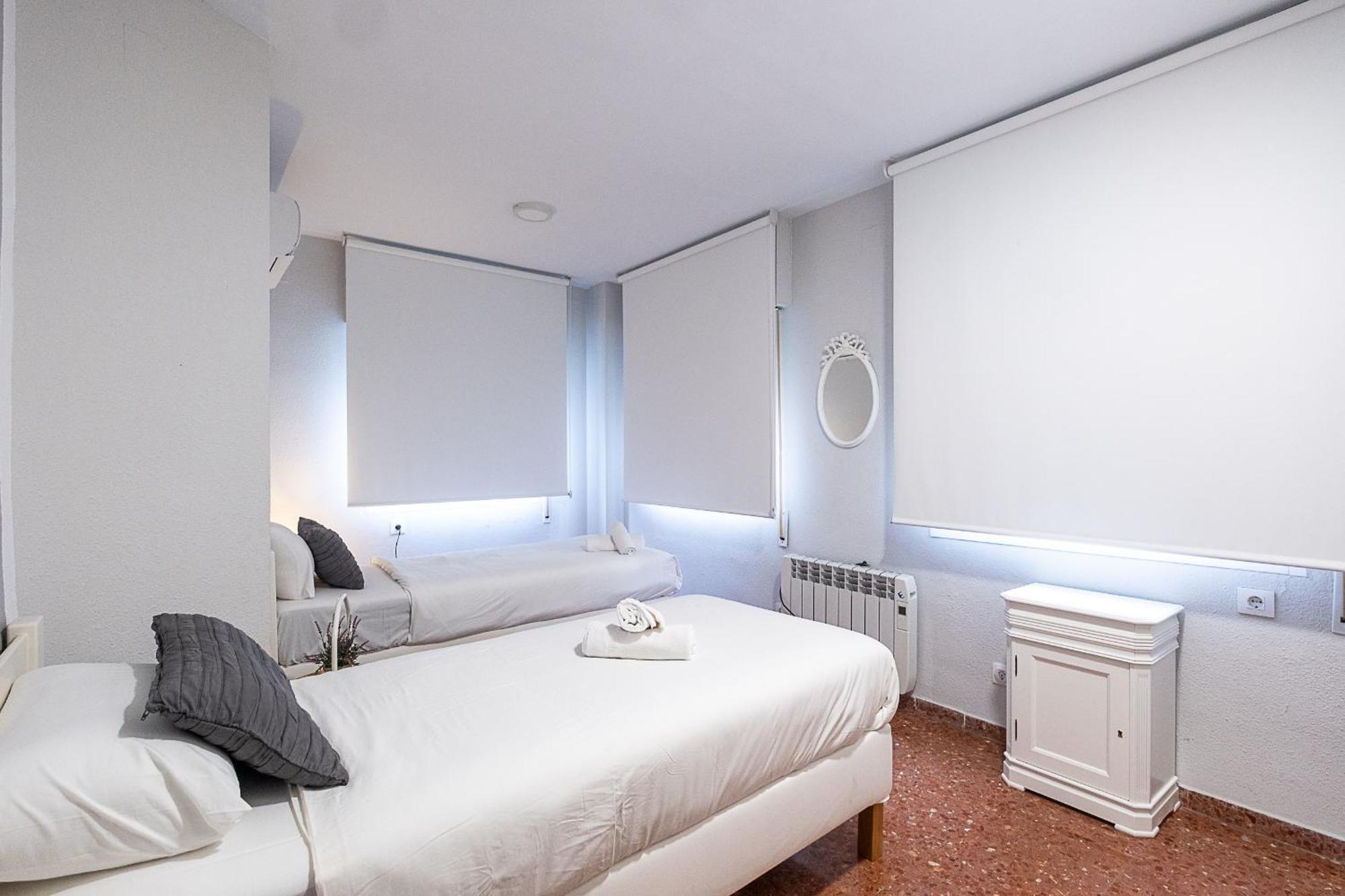 Apartamento New Folch Sevilla A ภายนอก รูปภาพ
