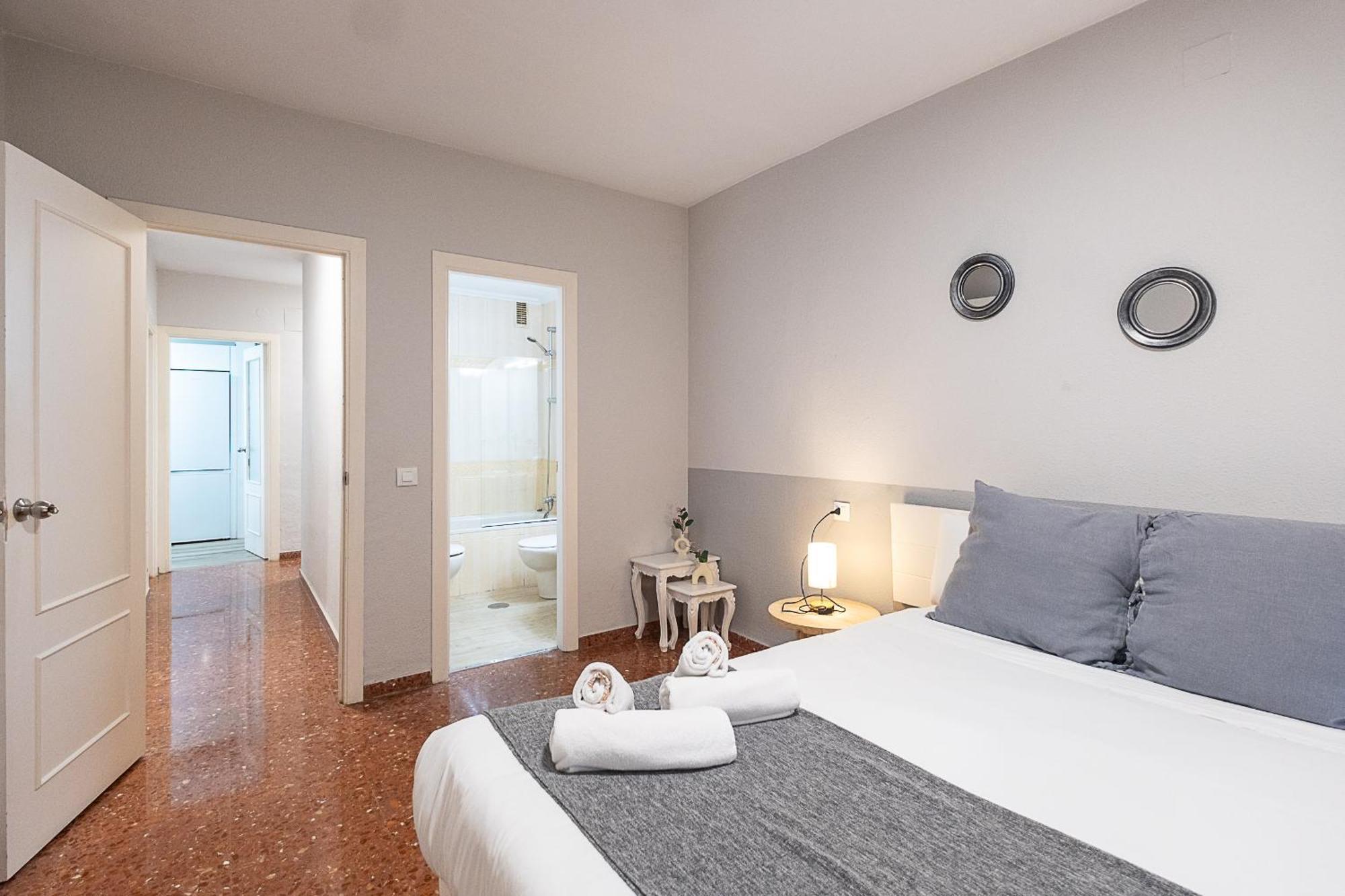 Apartamento New Folch Sevilla A ภายนอก รูปภาพ